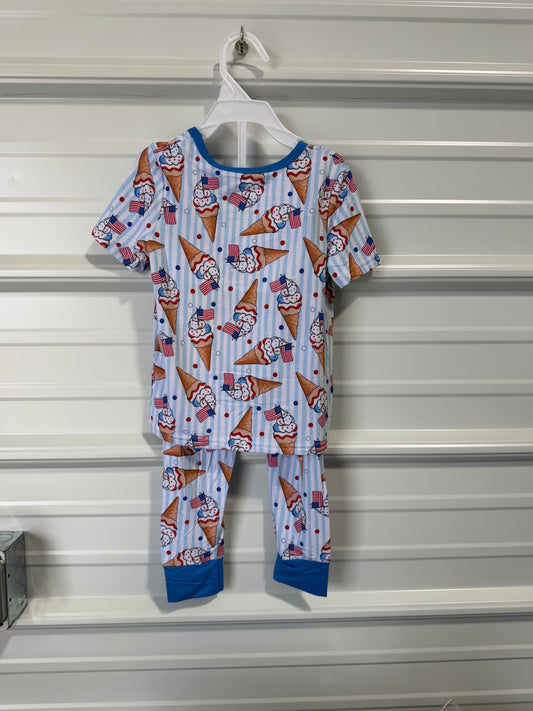 TWO PIECE SHORT SLEEVE SET WITH PANTS
