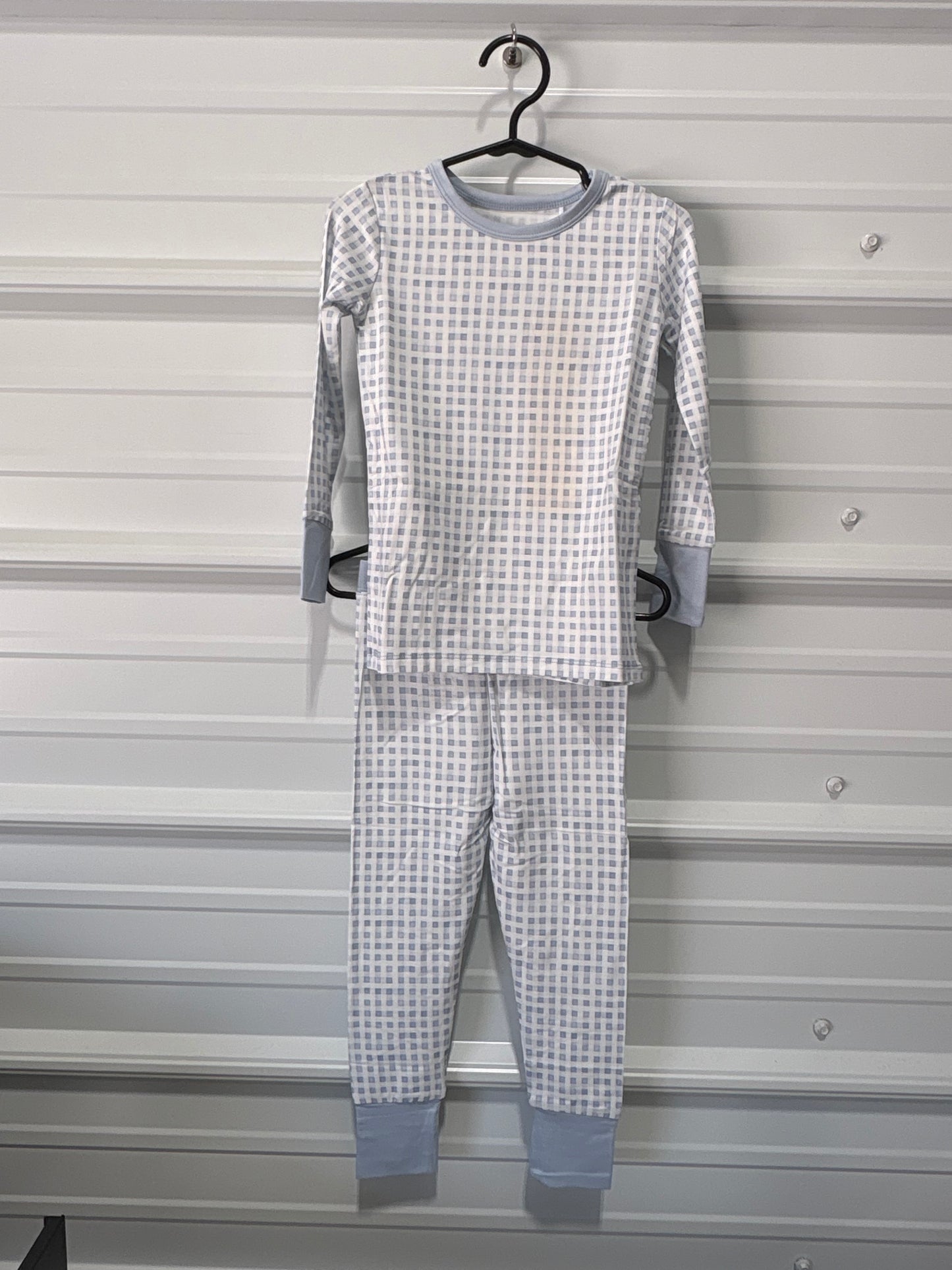 TWO PIECE LONG SLEEVE SET