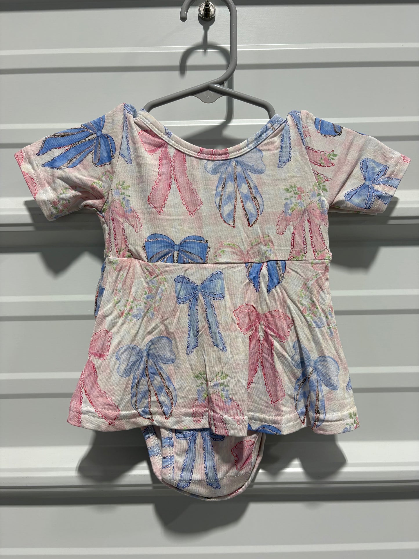 SHORT SLEEVE TWIRL DRESS