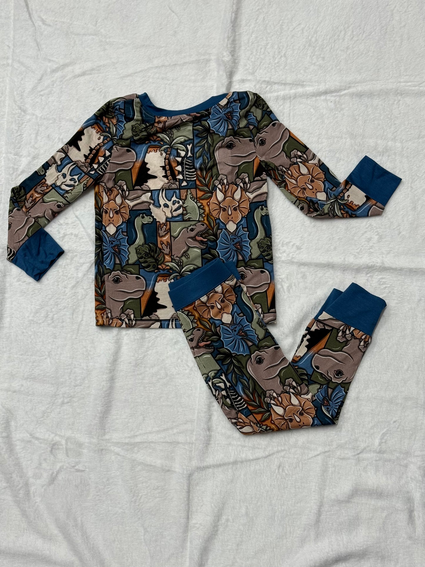 TWO PIECE LONG SLEEVE SET