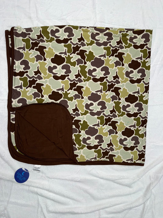 DOUBLE LAYER BLANKET - CAMO