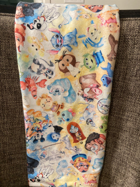 OVERSIZED BEACH TOWEL - MAGICAL MADNESS