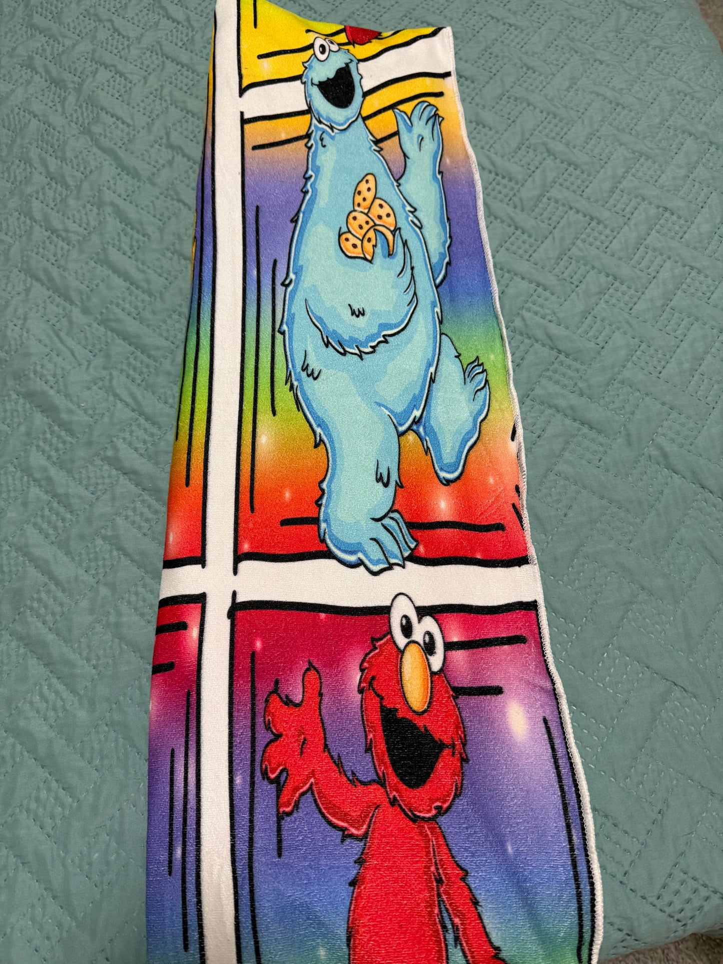 OVERSIZED BEACH TOWEL - ABBY AND FRIENDS
